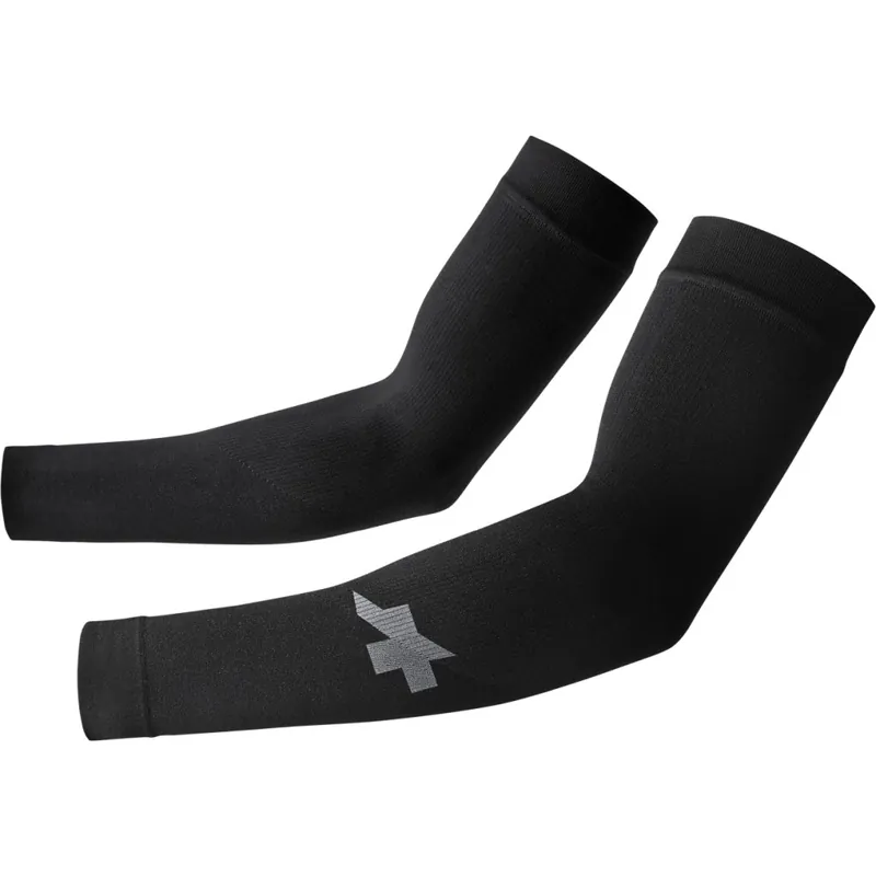 Angebot Assos P1 Summer UV Armlinge - black series