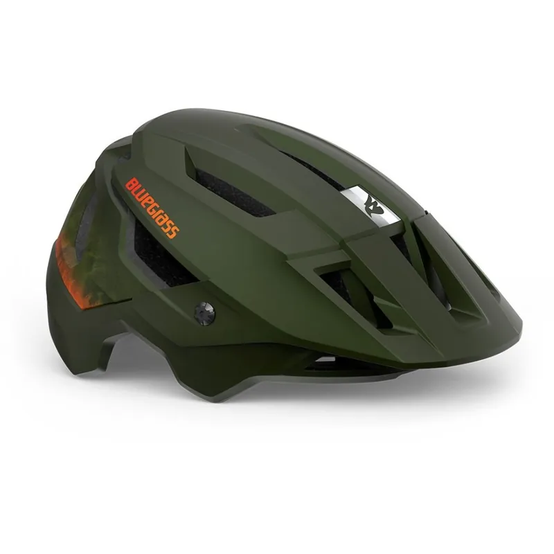 Bluegrass Rogue Core MIPS Helm - green matt Highlight