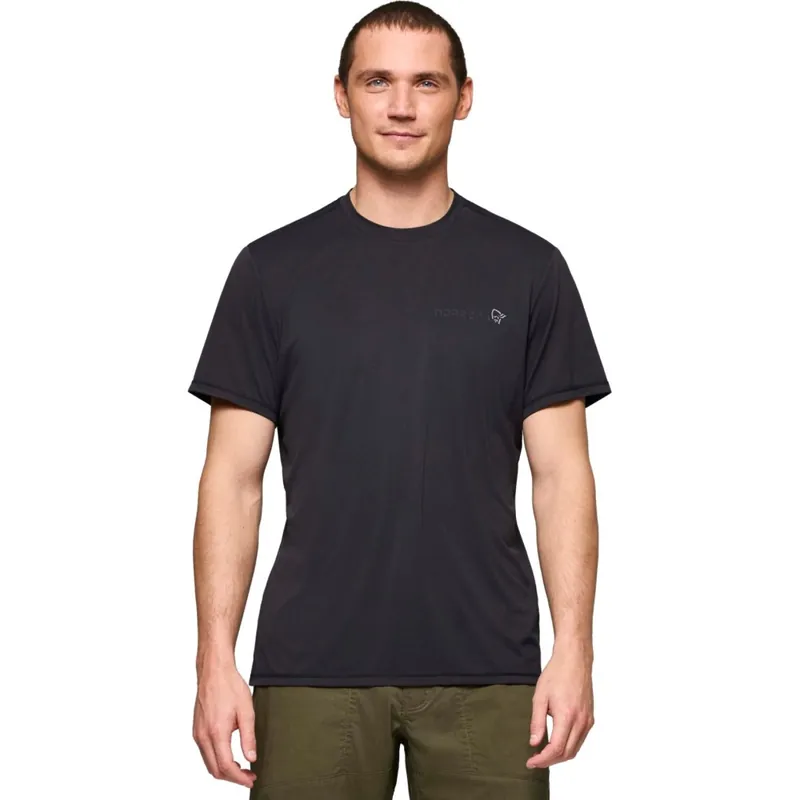 Sale Norrona femund tech T-Shirt Herren - Caviar Black