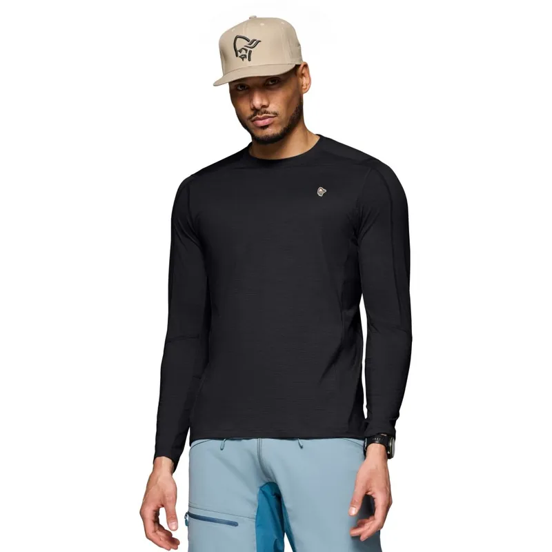 Billig Norrona femund pureUll Langarm-Unterhemd Herren - Caviar Black