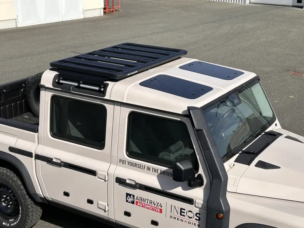 Rhino Rack Pioneer 6 Plattform Ineos Quartermaster 900x1430mm inkl. Backbone Markenware