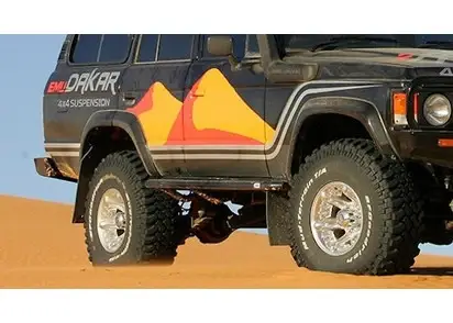 ARB SCHWELLERSCHUTZ MIT TRITTBRETTER FÜR TOYOTA LANCRUISER J6 Knallerangebot